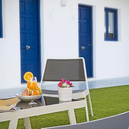 Corralejo Lodge *